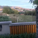 빌라 Bajrovic